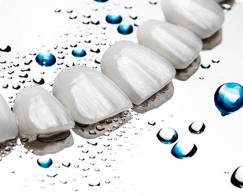 Masquer les défauts visibles, sans compromettre la santé dentaire